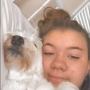 Meet your Posher, Claire